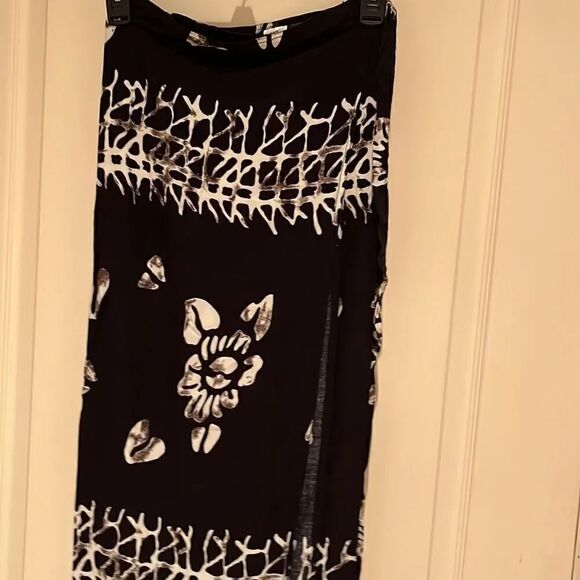 Koko knot sarong. Size M.K - Picture 3 of 3